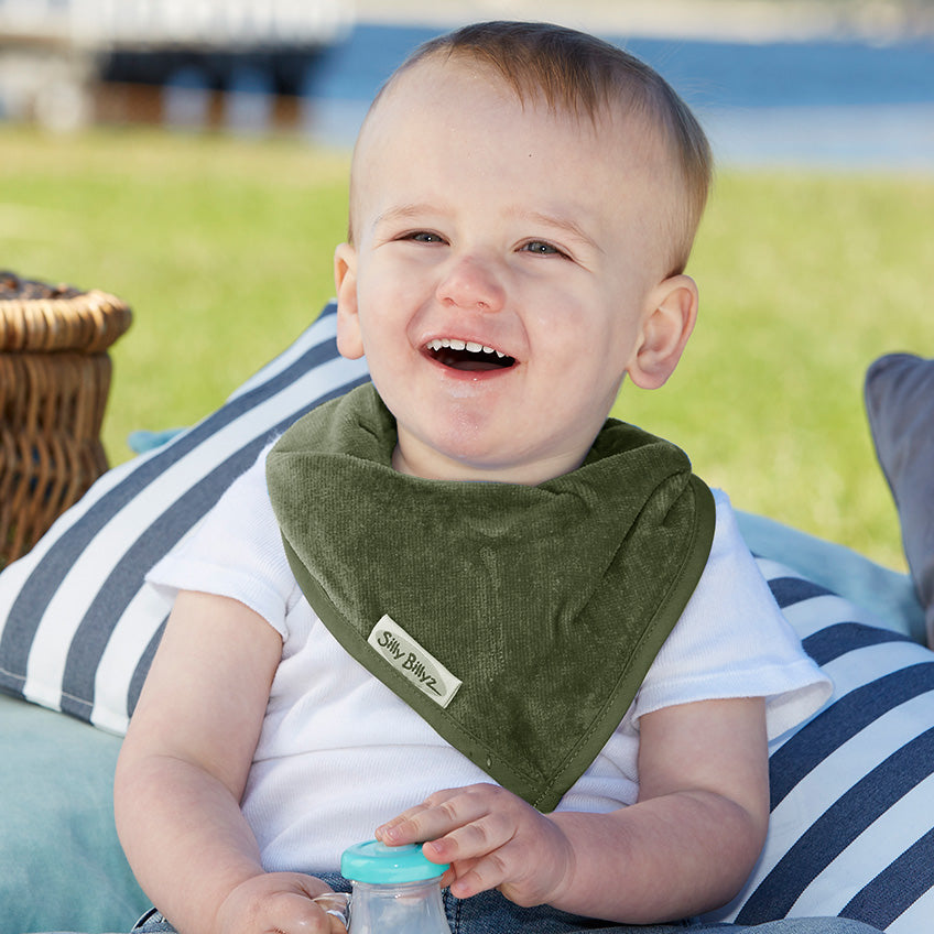 TOWEL BANDANA BIB OLIVE – additional view 2