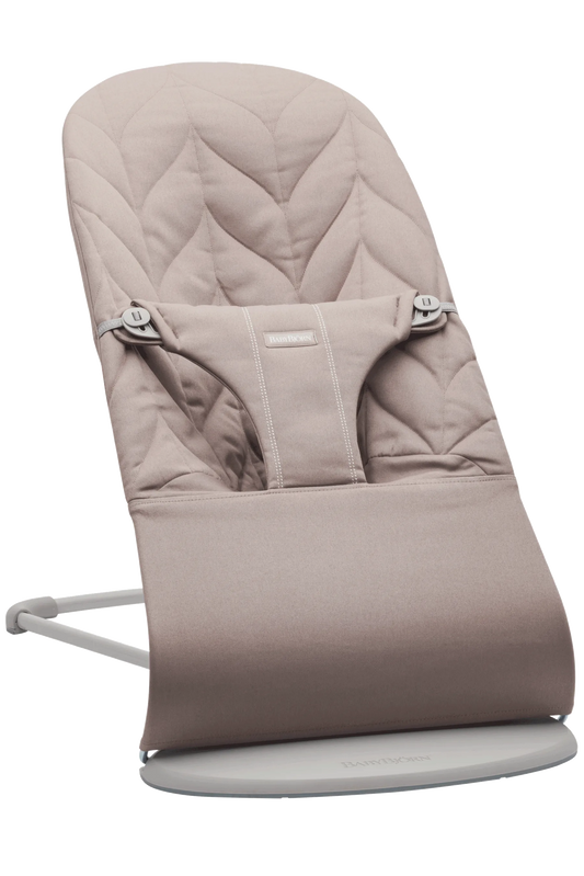 Bouncer Bliss Woven Petal Quilt Sand Gry