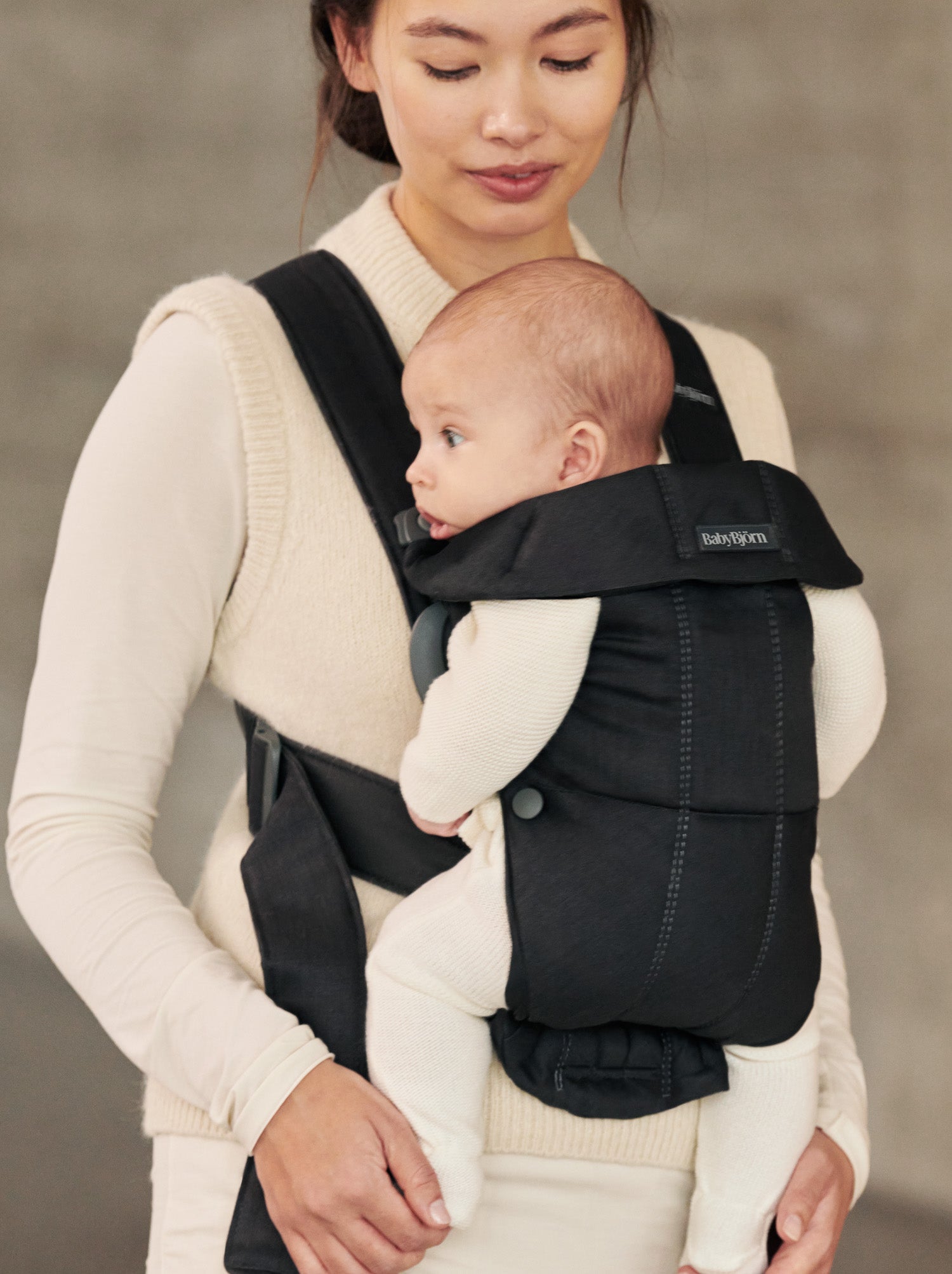Carrier MINI Woven Black – additional view 4