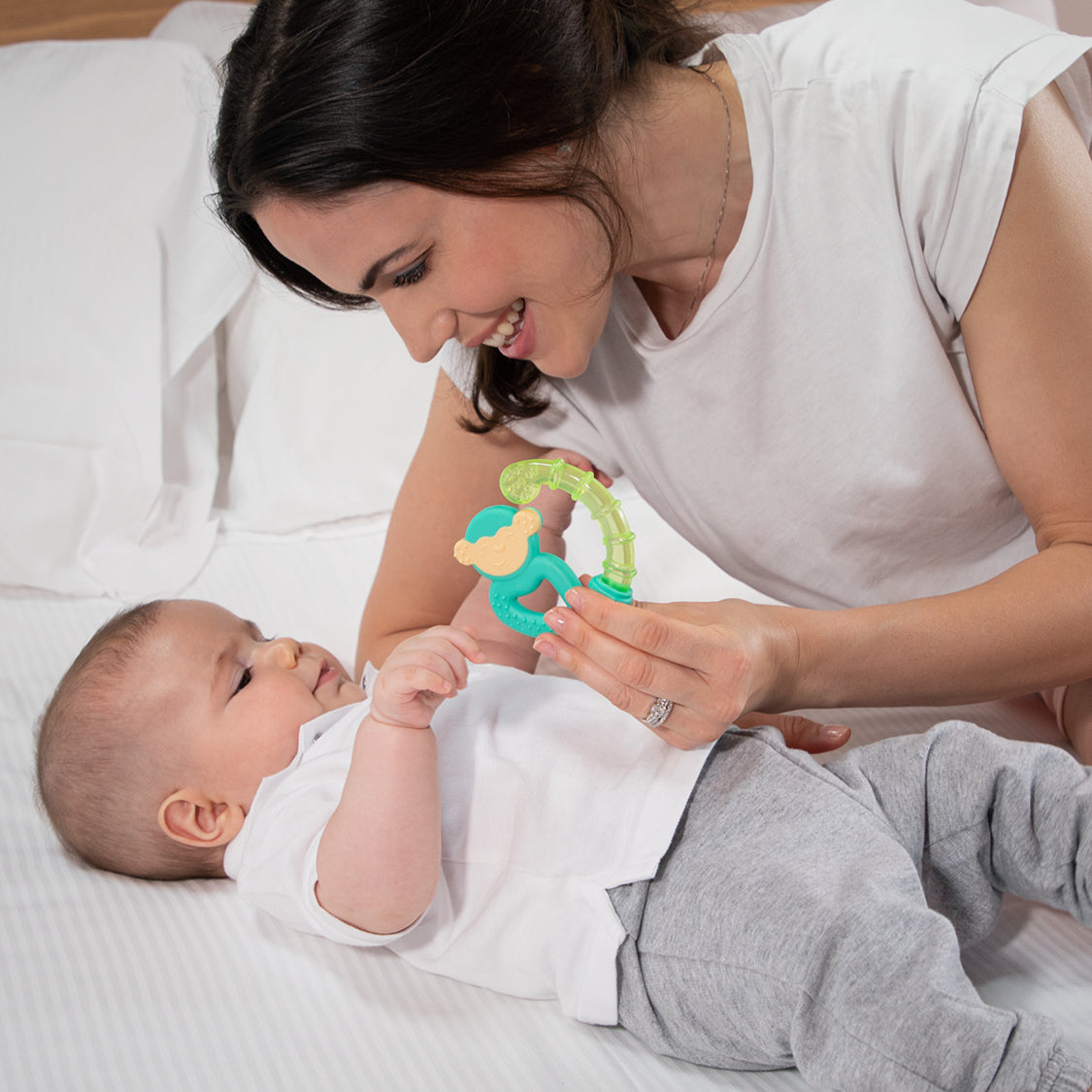 Teether: Fresh Mix 4M+ Sloth and Monkey – additional view 3
